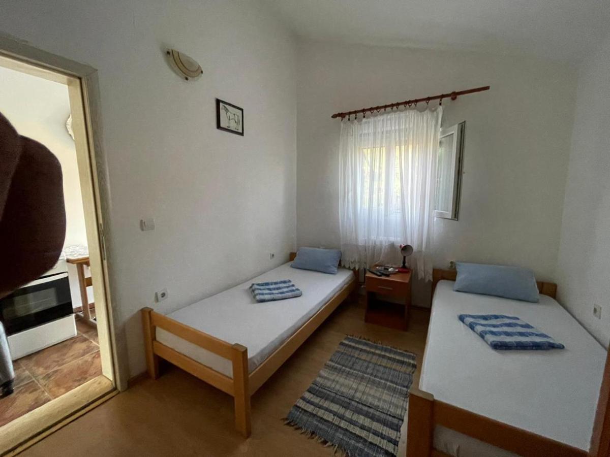 Apartmani Bulajic Tivat Exterior foto