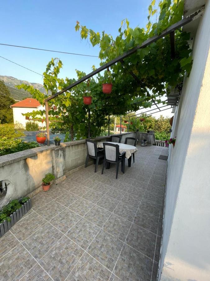 Apartmani Bulajic Tivat Exterior foto